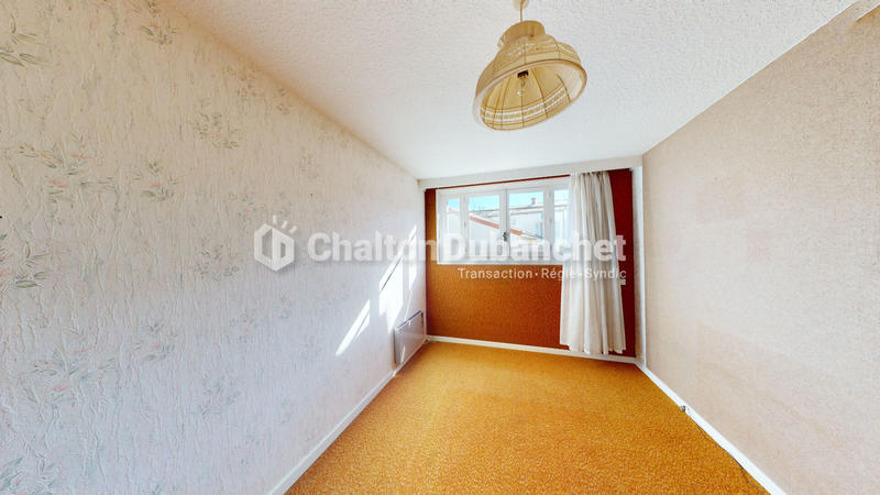 Maison - 210 m² - 9 pièces