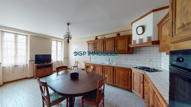 Maison - 175 m² - 6 pièces