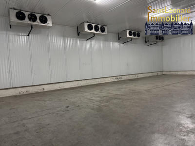 Entrepôt - 230 m²