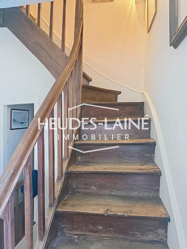 Maison - 166 m² - 7 pièces