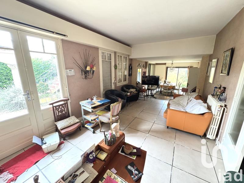 Maison - 186 m² - 7 pièces