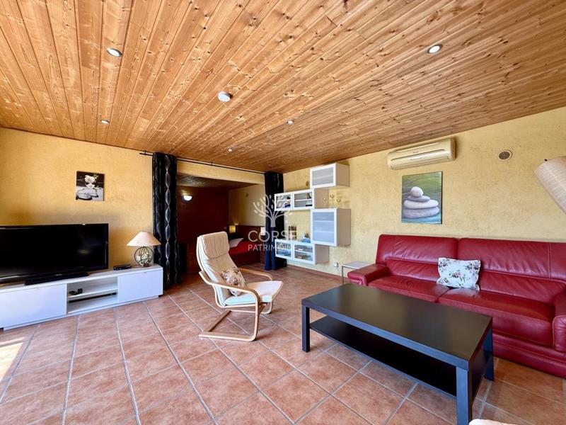 Villa - 185 m² - 5 pièces