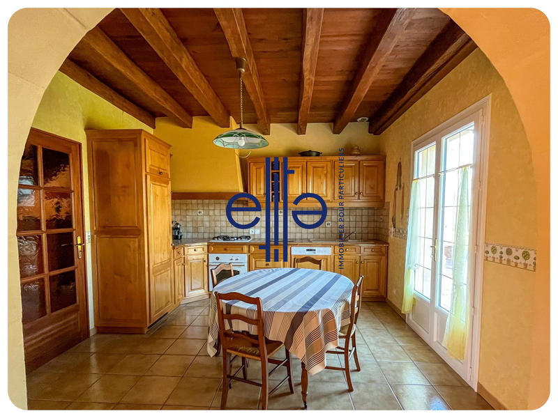 Maison - 190 m² - 6 pièces