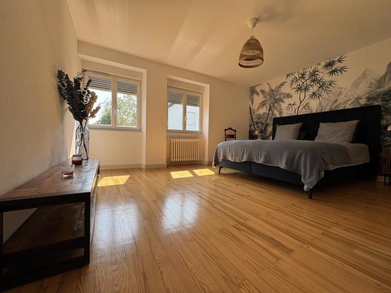 Maison - 190 m² - 7 pièces