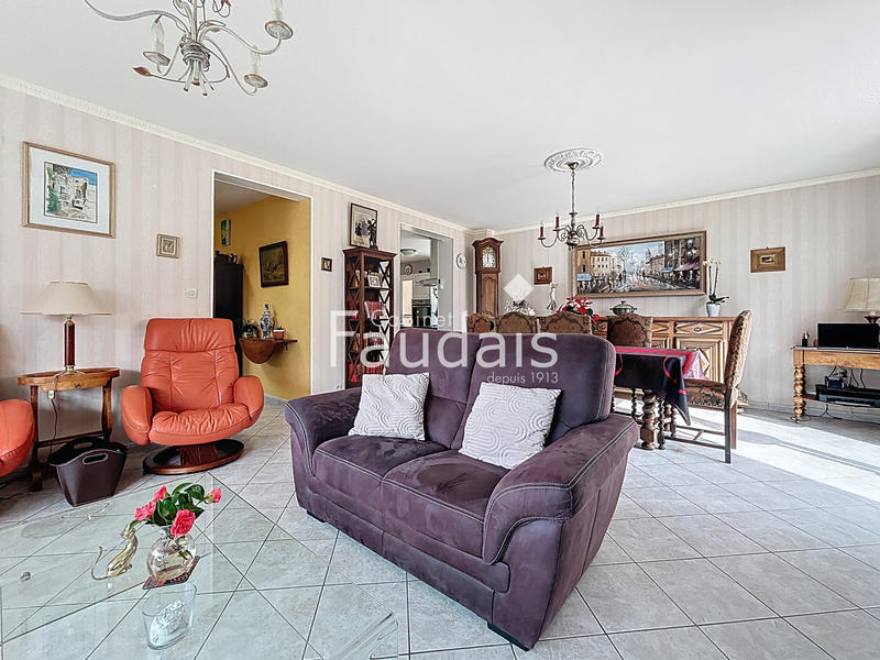 Maison - 138 m² - 7 pièces