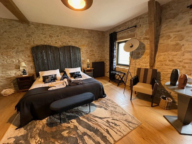 Maison - 900 m² - 16 pièces