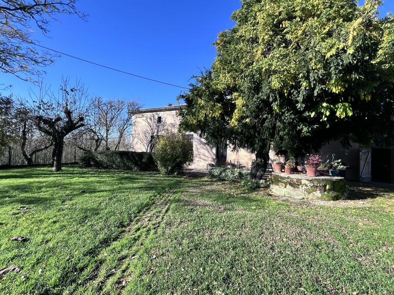 Maison traditionnelle - 290 m² - 7 pièces