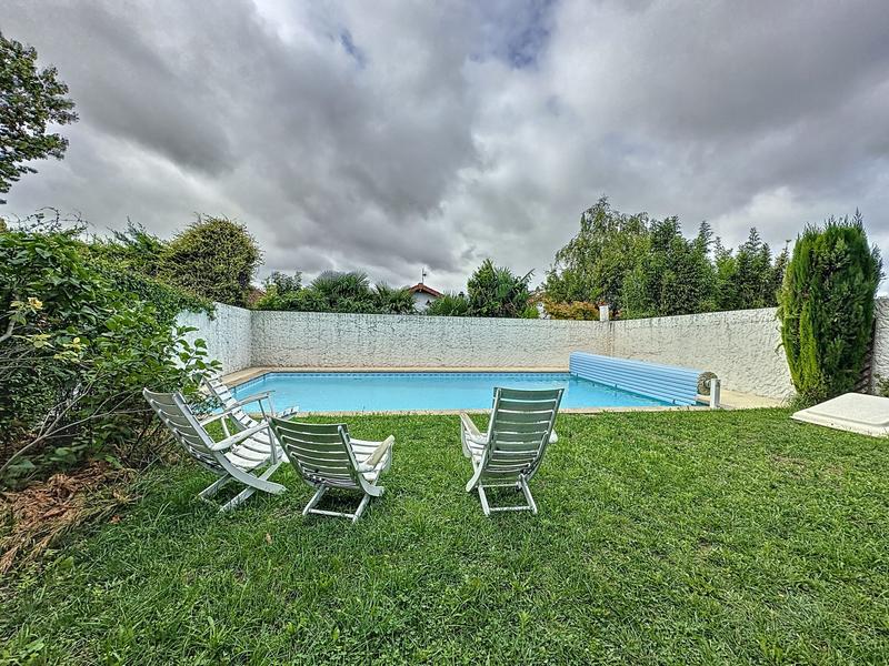 Maison - 190 m² - 7 pièces