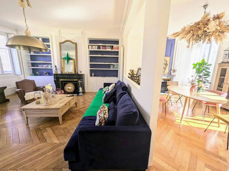 Appartement - 151 m² - 5 pièces