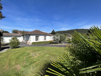 Maison - 139 m² - 5 pièces