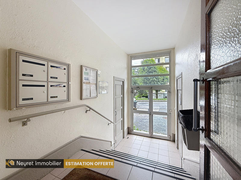 Appartement - 85 m² - 4 pièces