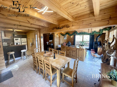 Châlet - 152 m² - 9 pièces