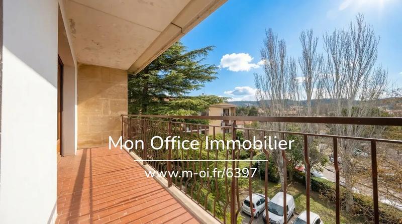 Appartement - 86 m² - 4 pièces
