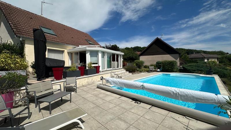 Maison - 132 m² - 7 pièces