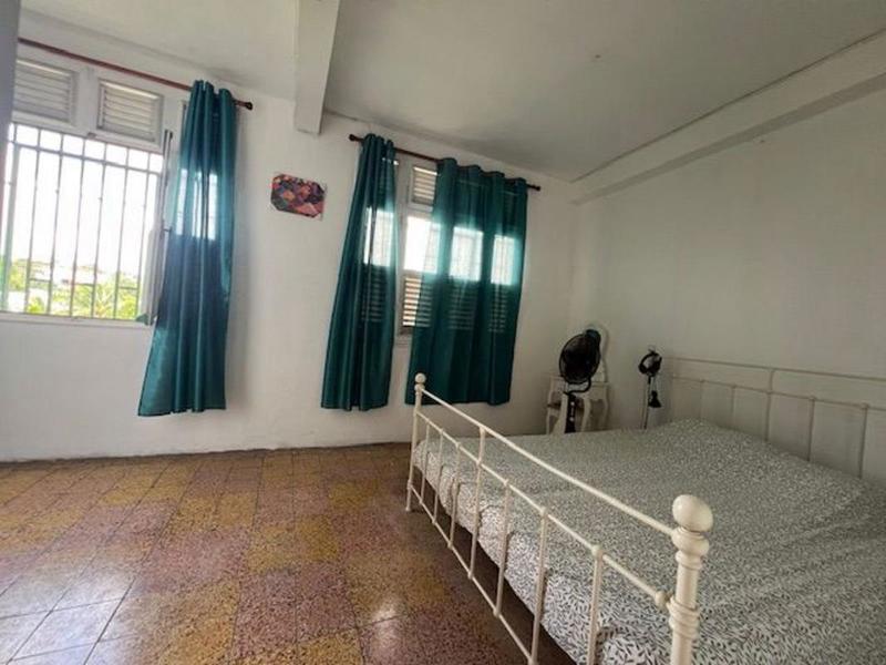 Maison - 400 m² - 11 pièces