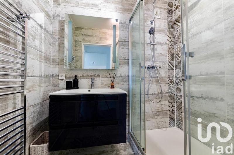 Appartement - 80 m² - 4 pièces