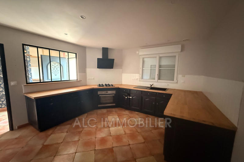 Maison - 151 m² - 7 pièces