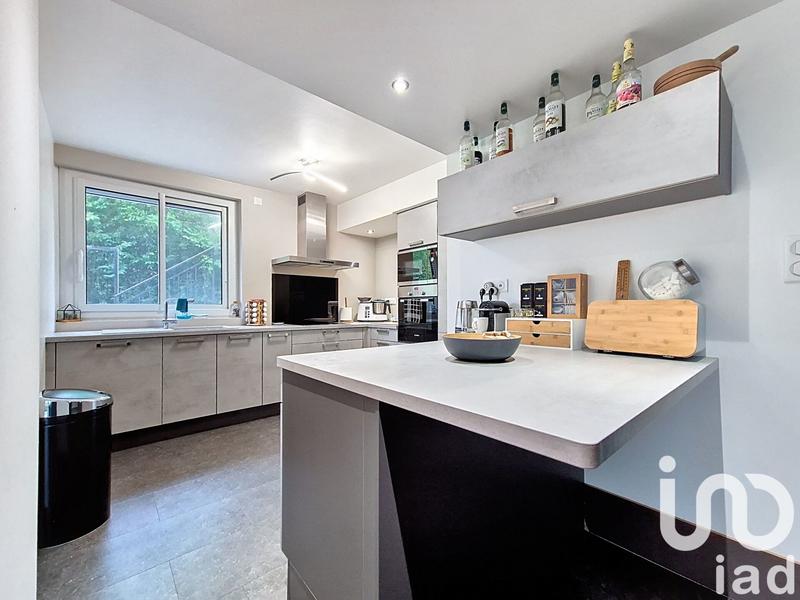 Maison - 92 m² - 5 pièces