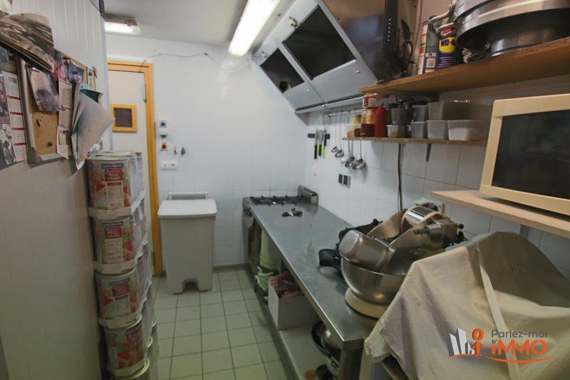 Local commercial - 45 m² - 2 pièces