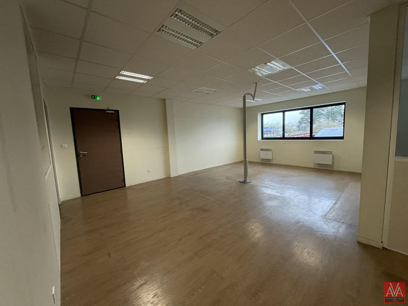 Local commercial - 890 m²