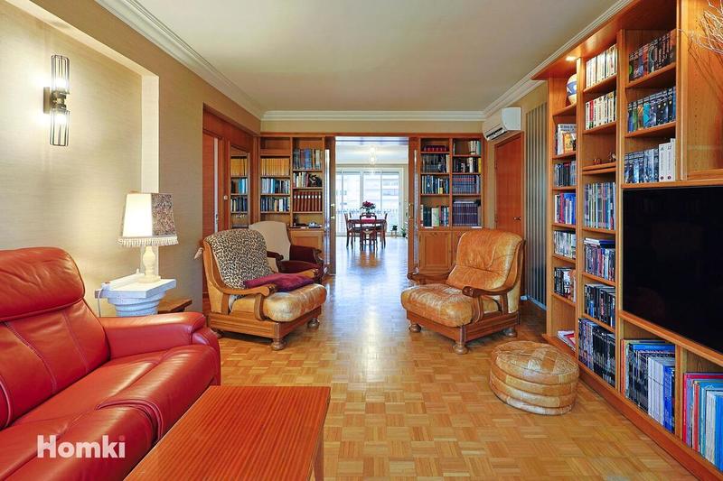 Appartement - 155 m² - 6 pièces