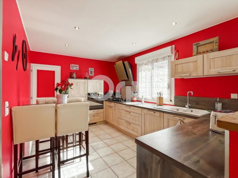 Maison - 152 m² - 7 pièces