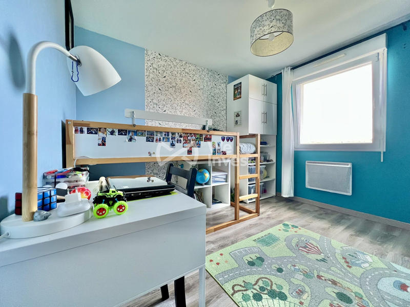 Maison - 95 m² - 5 pièces