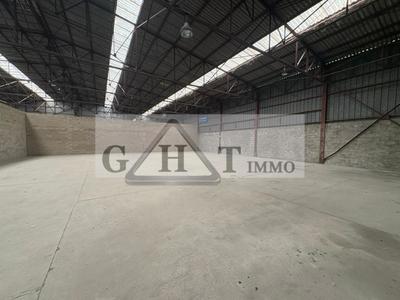 Entrepôt - 480 m²