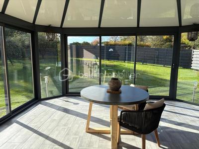 Maison - 92 m² - 5 pièces