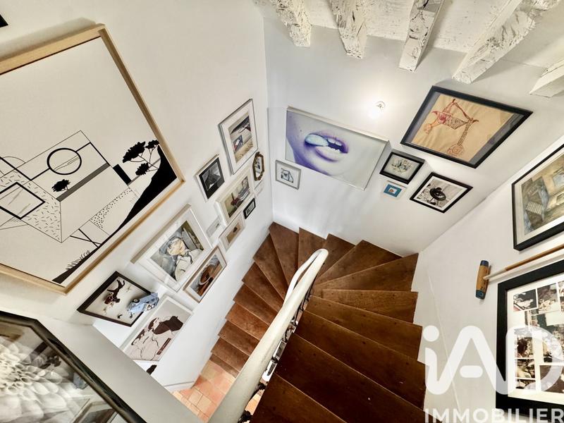 Maison - 217 m² - 7 pièces