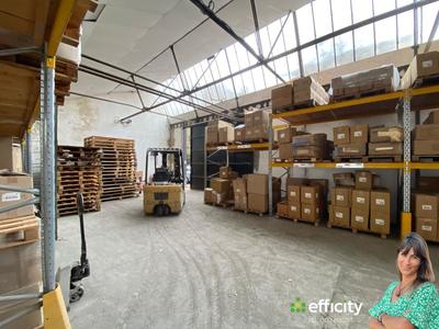 Entrepôt - 850 m²