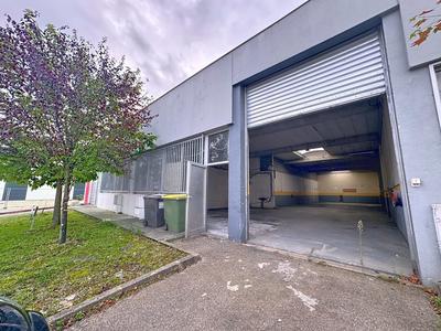 Local d'activités - 260 m² - 1 pièce