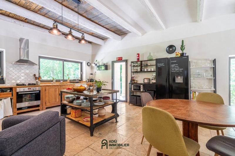 Mas - 170 m² - 6 pièces