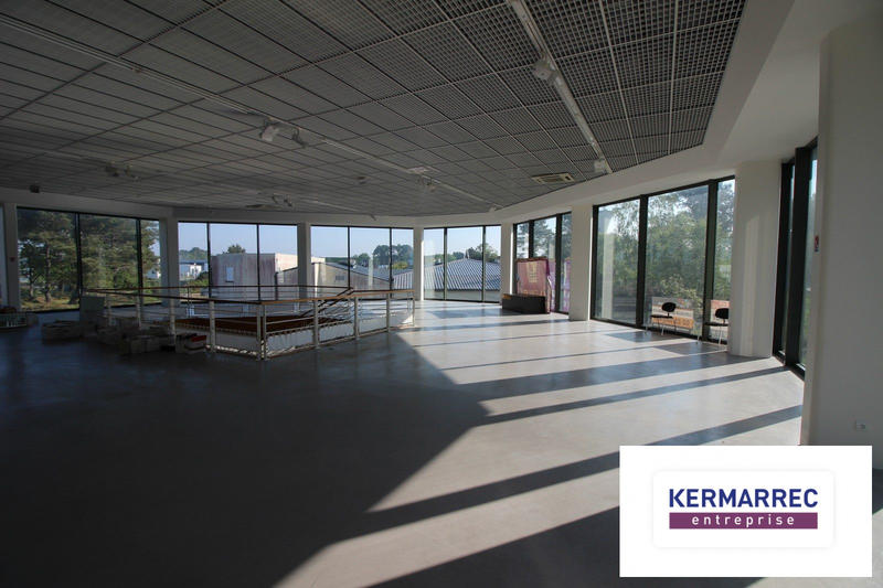 Local commercial - 1 800 m²