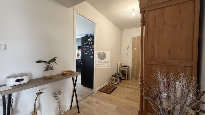 Appartement - 98 m² - 4 pièces