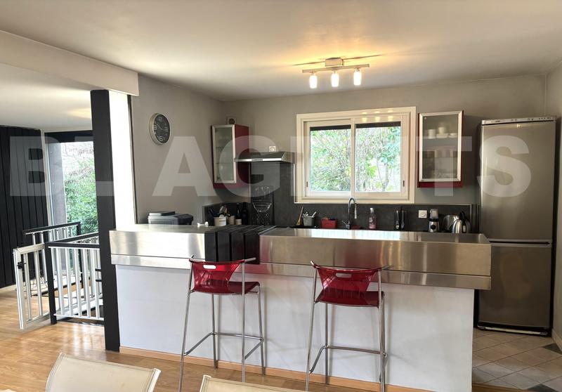 Maison d'architecte - 149 m² - 5 pièces