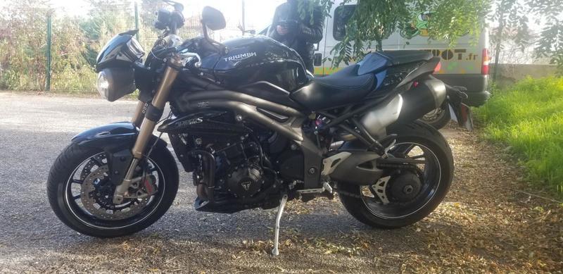 Triumph Speed triple 1050 s black phantom