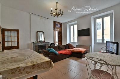 Appartement - 72 m² - 2 pièces