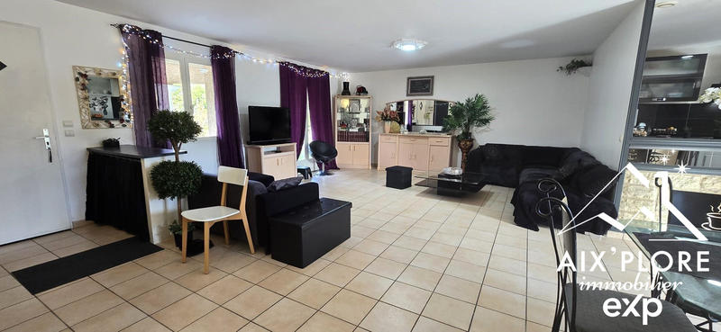 Maison - 108 m² - 4 pièces