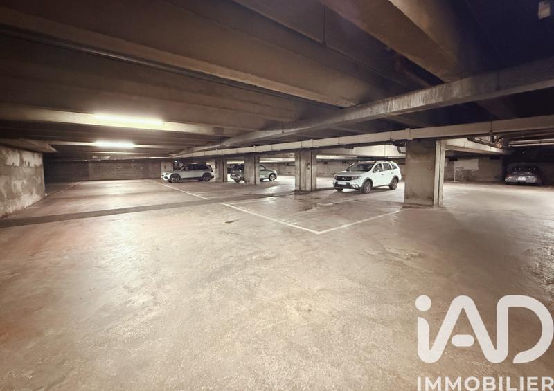 Parking - 700 m²