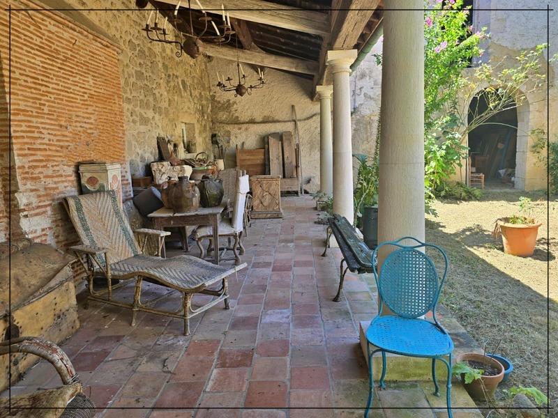 Maison bourgeoise - 296 m² - 5 pièces