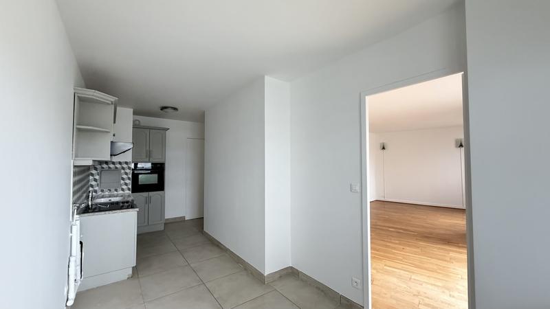 Appartement - 98 m² - 4 pièces