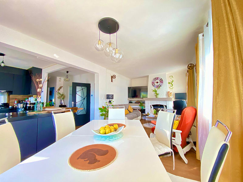 Maison - 130 m² - 6 pièces