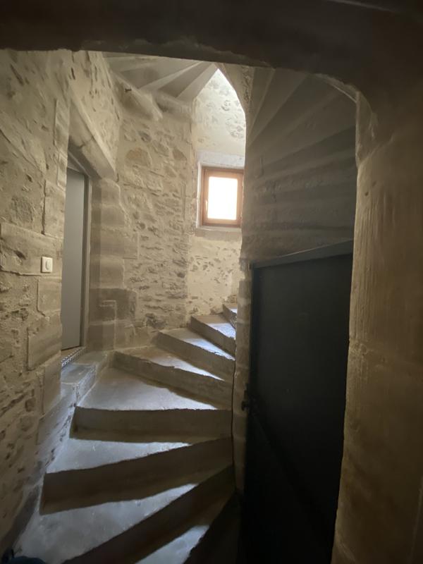 Maison ancienne - 310 m² - 10 pièces