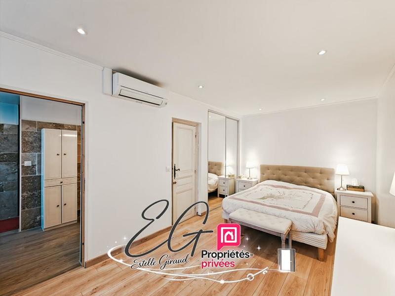 Maison - 135 m² - 7 pièces