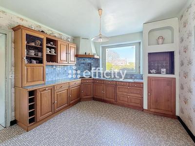 Maison - 155 m² - 8 pièces