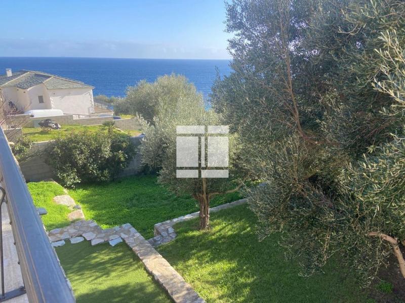 Villa - 200 m² - 8 pièces