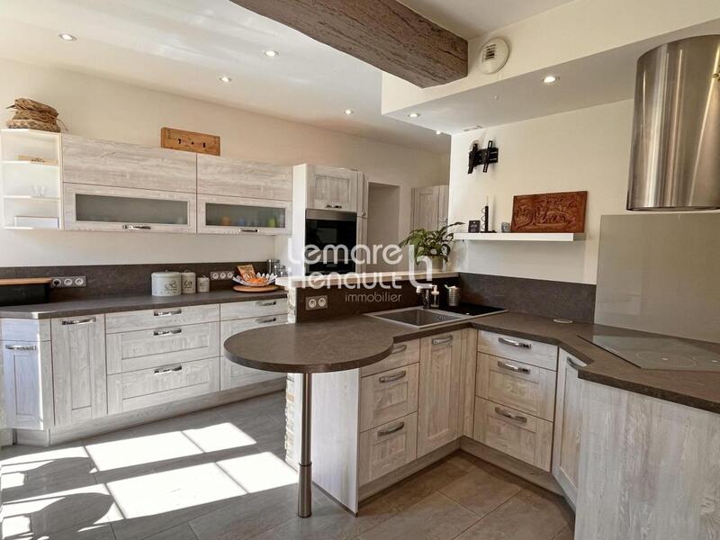 Longère - 280 m² - 9 pièces