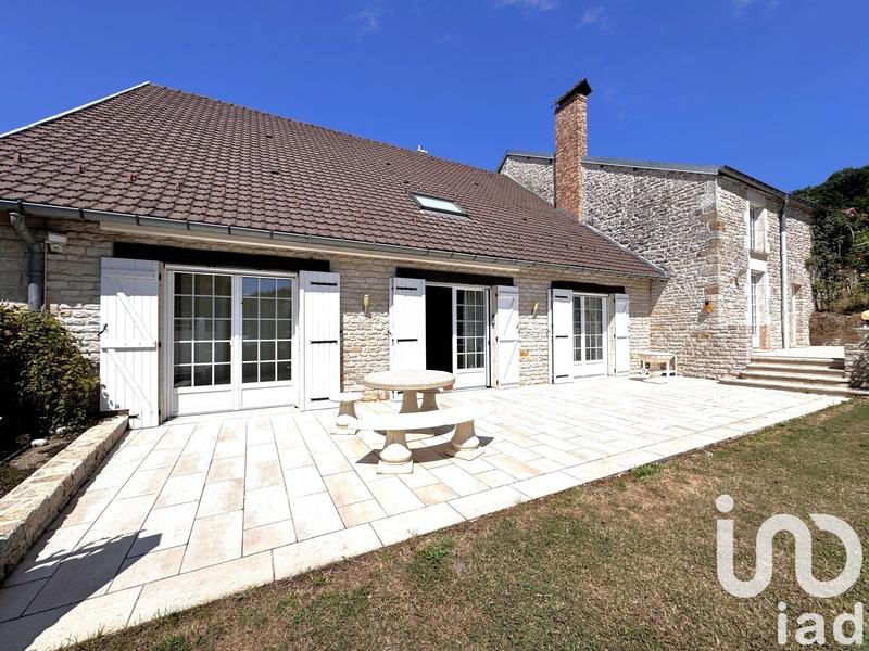 Maison - 170 m² - 5 pièces