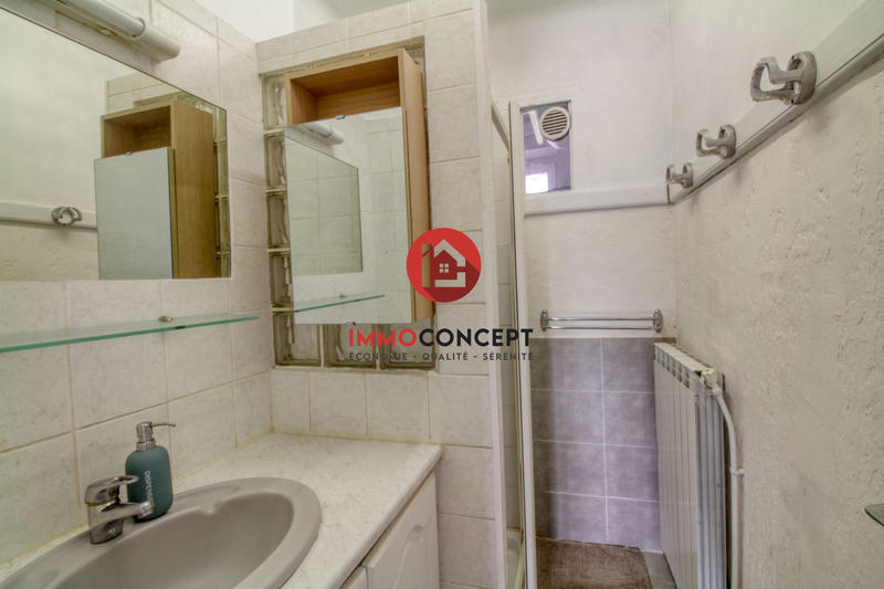 Appartement - 80 m² - 3 pièces